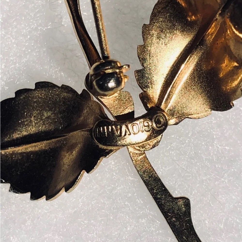 Giovanni gold tone Brooch vintage - Picture 3 of 4